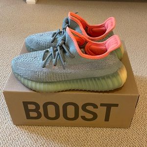 Yeezy Boost 350 V2 in Desert Sage